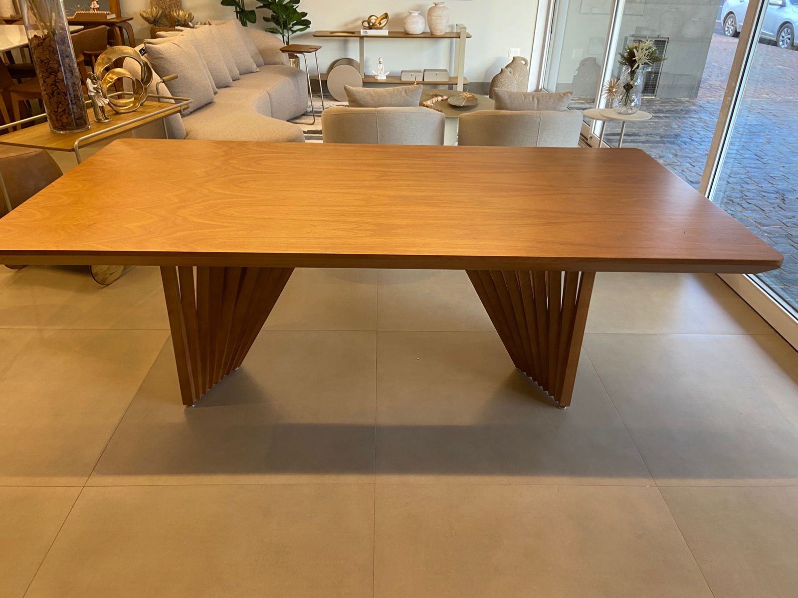 Mesa Marisa 3